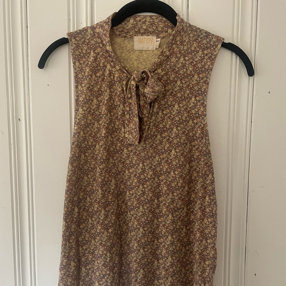 Nation Ltd. Floral tie neck sleeveless blouse